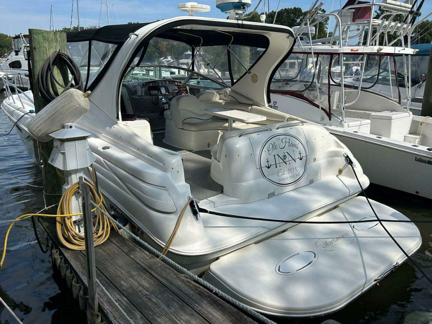2001 Wellcraft 3700 Martinique - Image 3