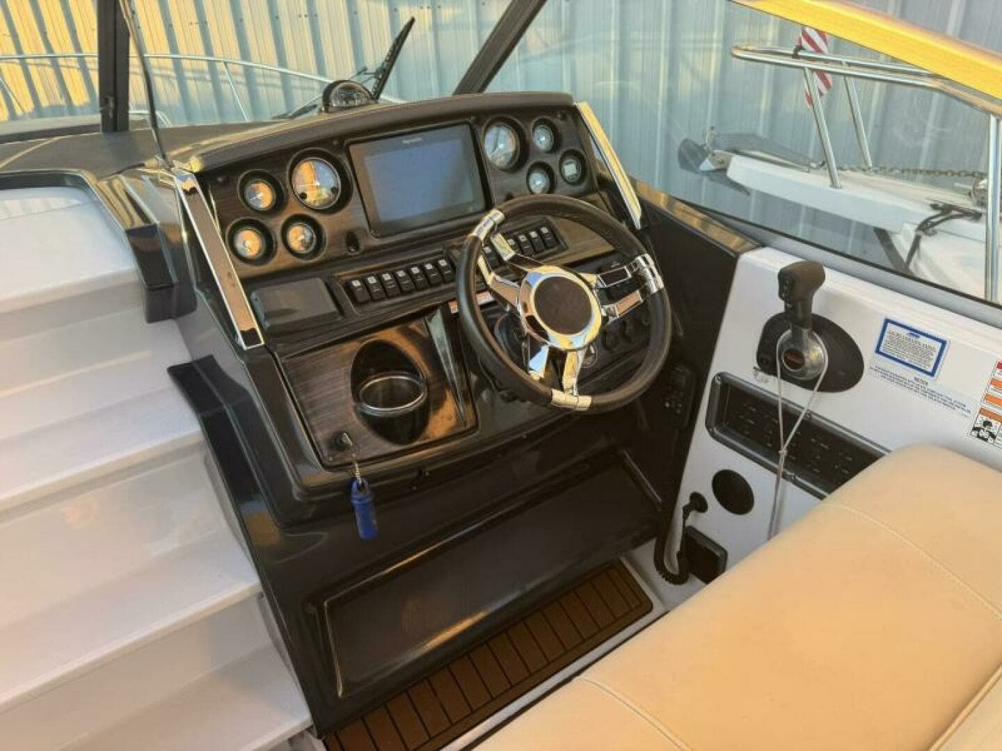2018 Monterey 295 Sport Yacht - Image 20