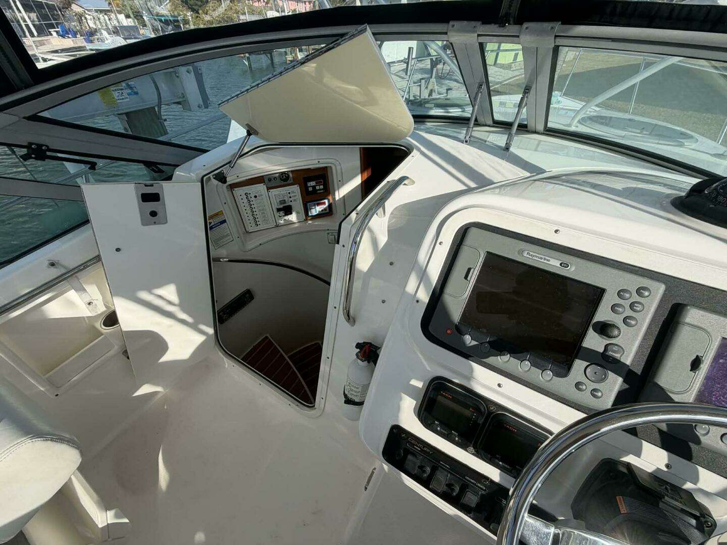 2007 Century 3200 WA - Image 28