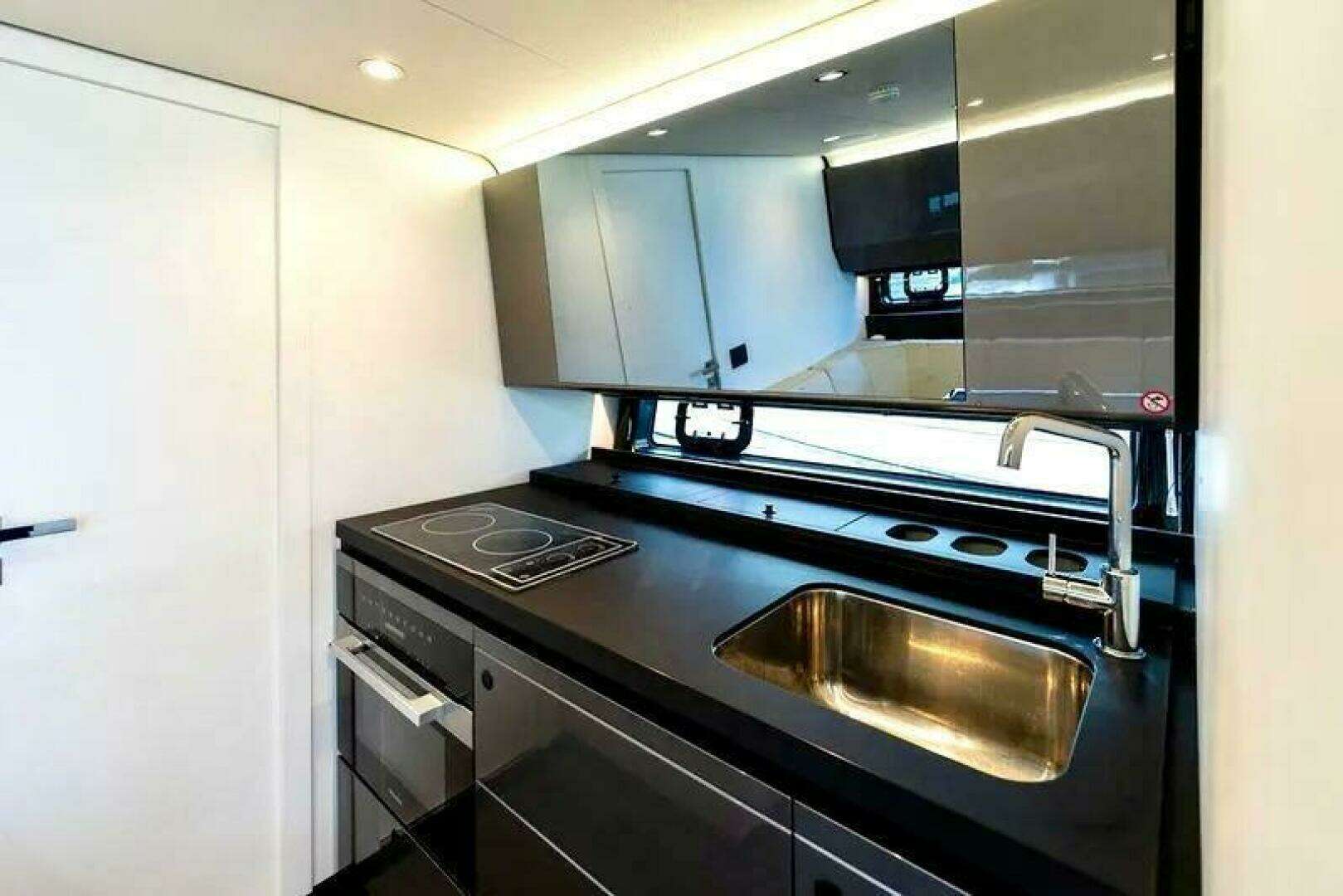 2023 Azimut 47 Verve - Image 29