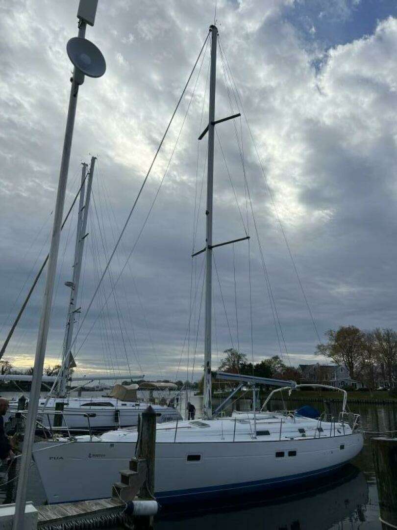 2001 Beneteau 411 - Image 2