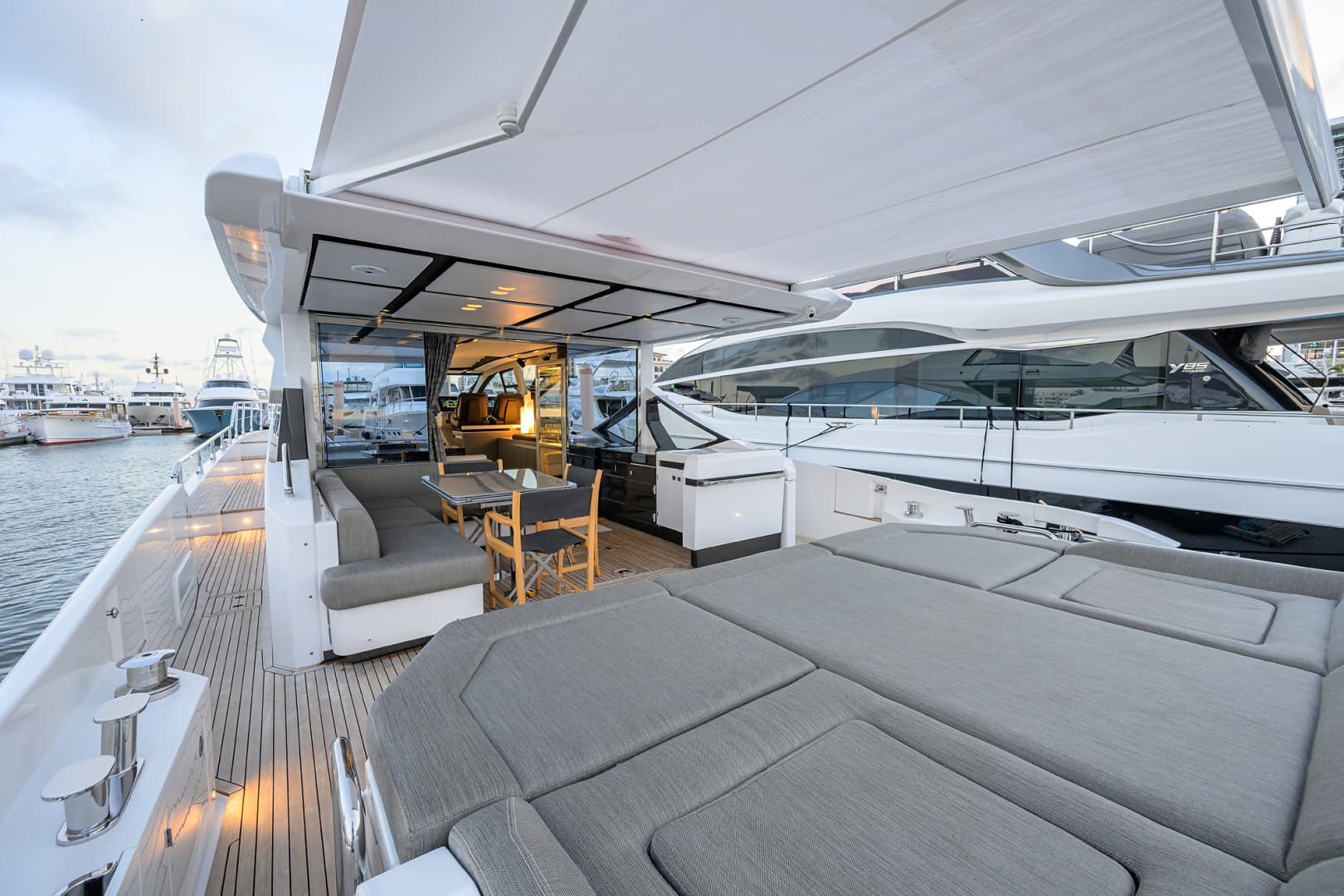 2019 Azimut S7 - Image 37