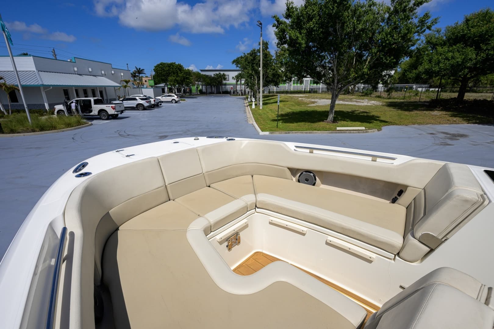 2023 Boston Whaler Vantage - Image 51