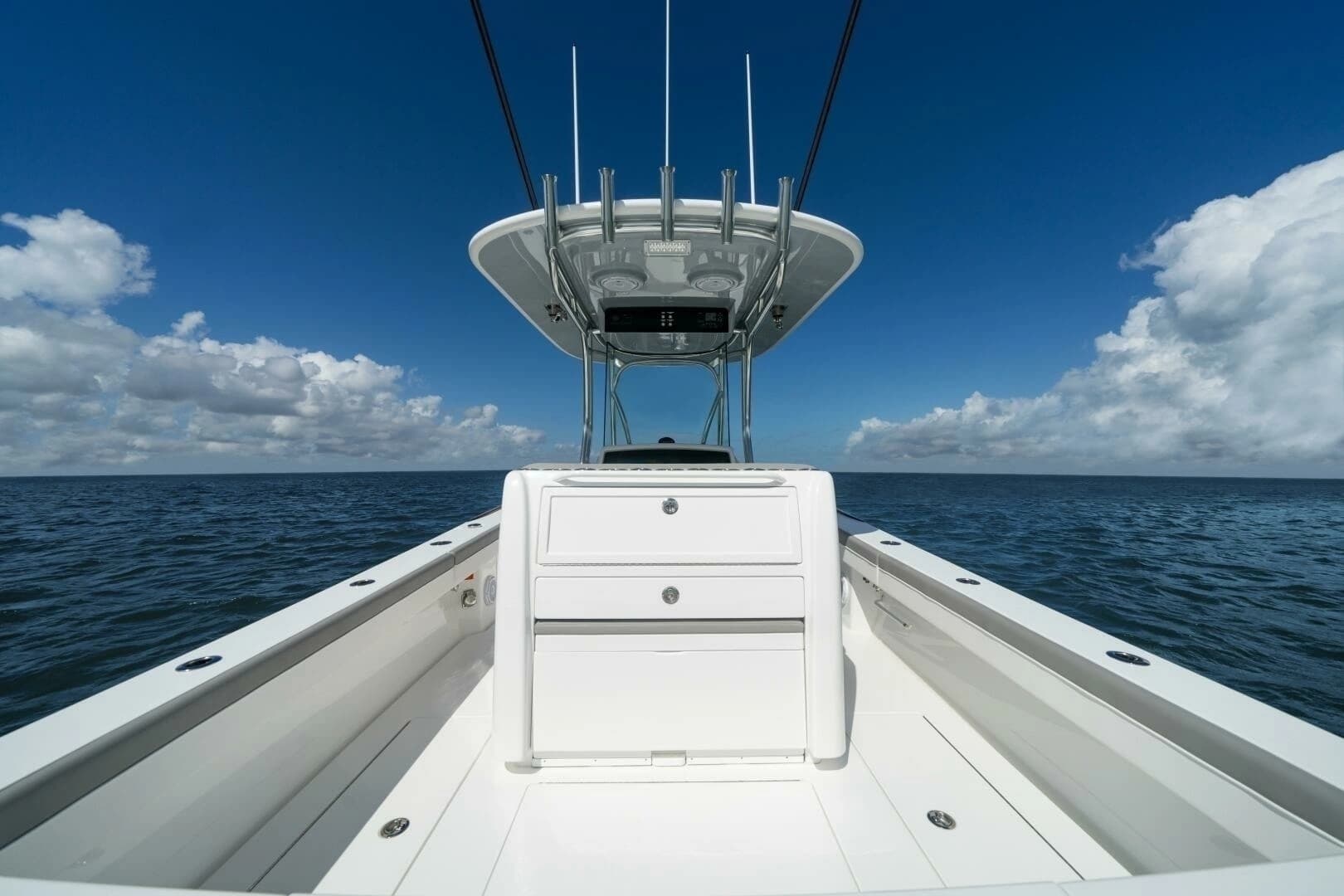 2027 Valhalla Boatworks V-29 Hybrid - Image 10