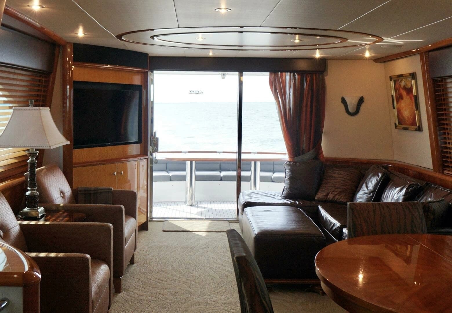 2007 Lazzara Yachts 74 Motor Yacht - Image 11
