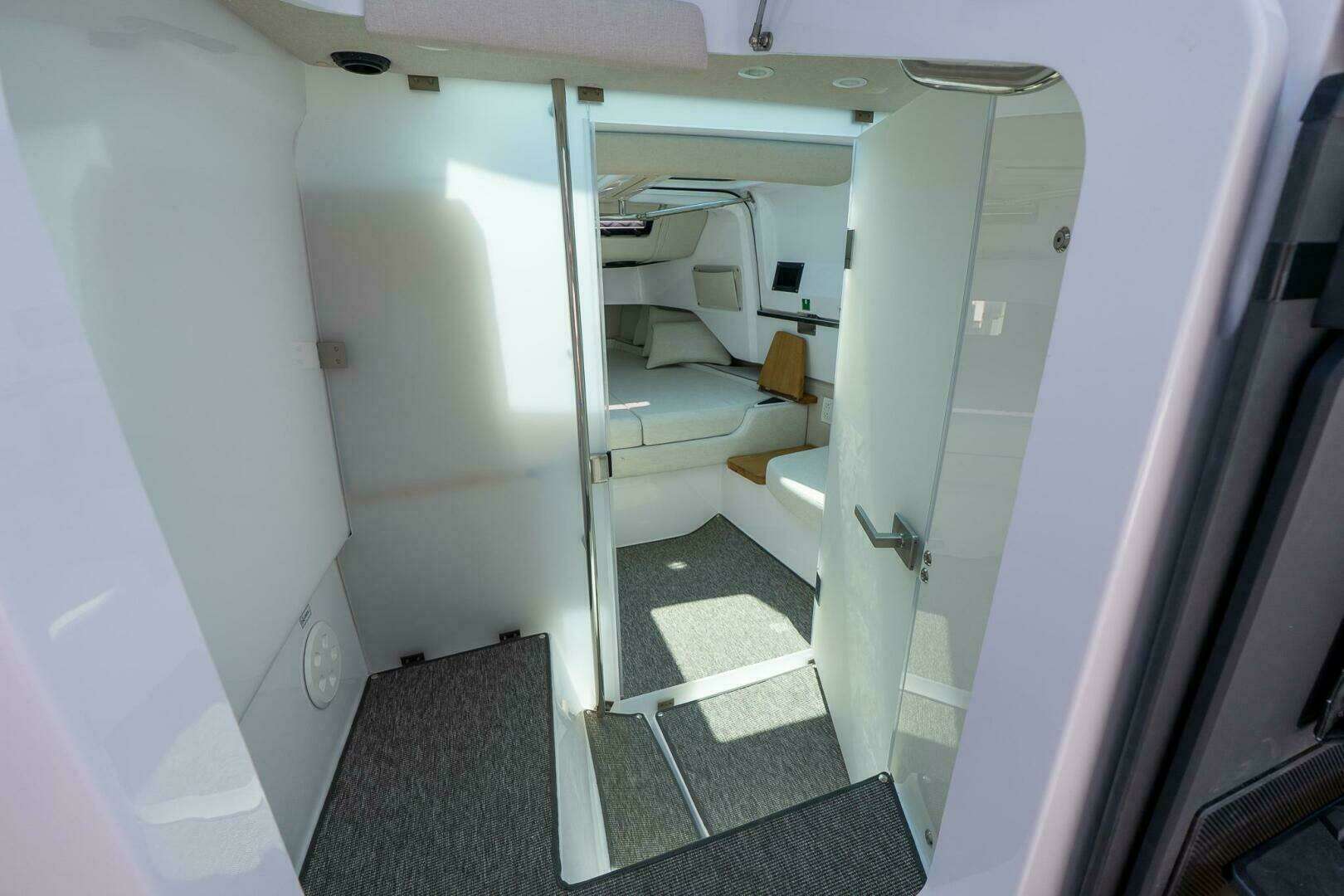 2026 Axopar 37 U-Sofa - Image 52