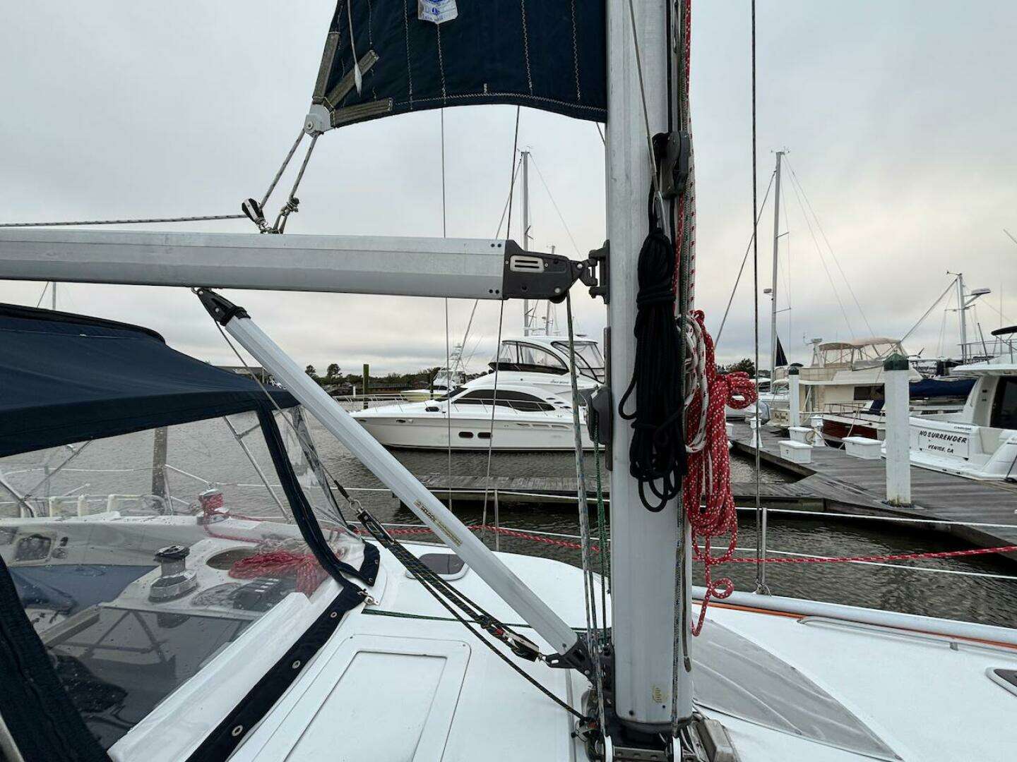 2000 Hunter Passage 450 - Image 8