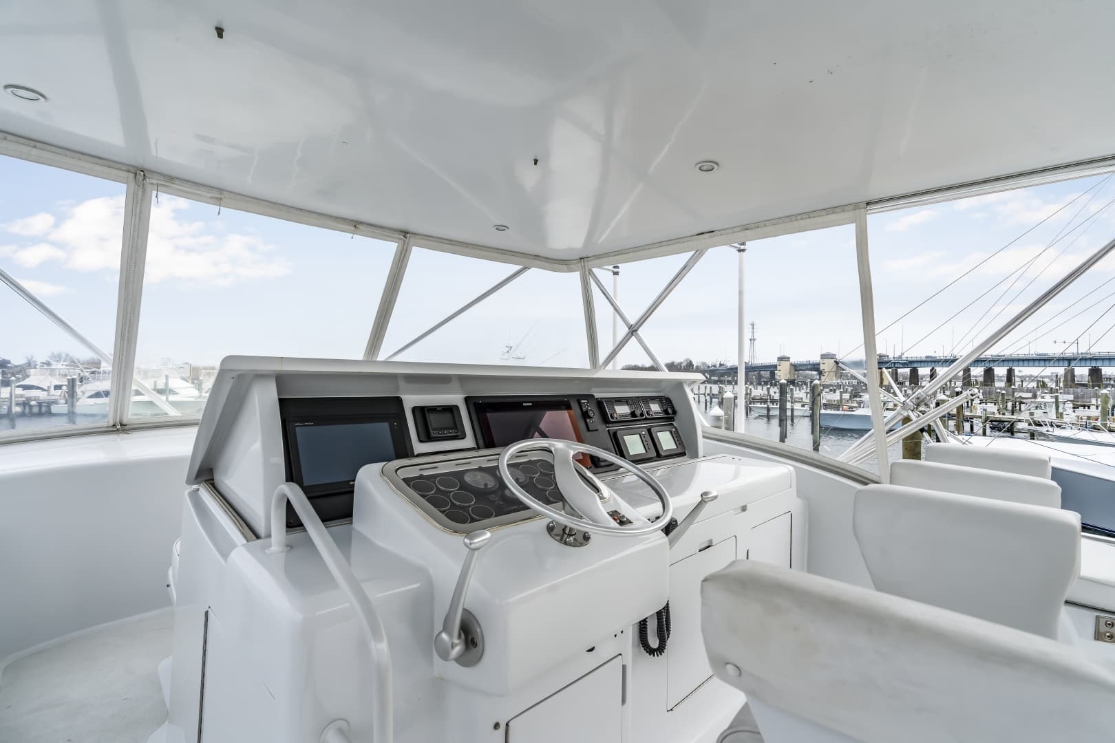 2001 Hatteras 55 Convertible - Image 89