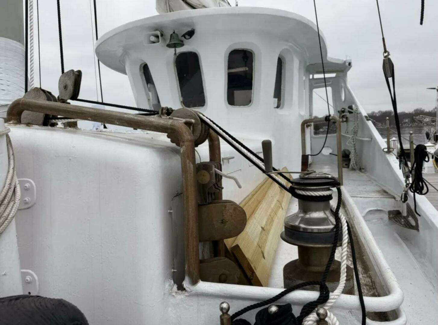 1989 Custom Schooner Liveaboard - Image 3