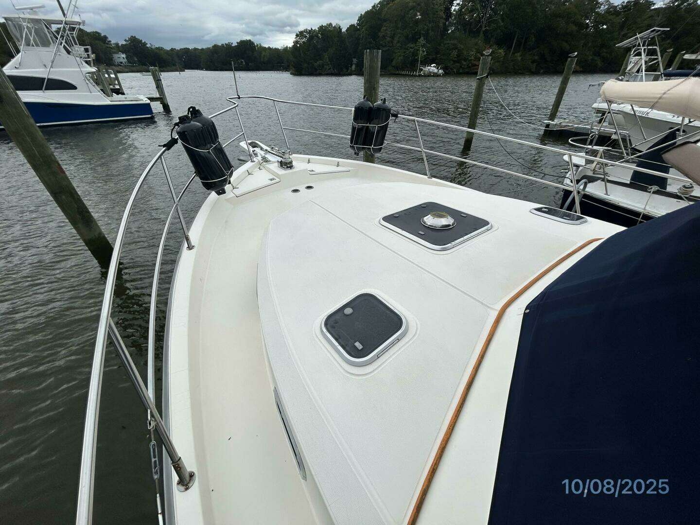 1994 Sabreline Sedan Flybridge - Image 8