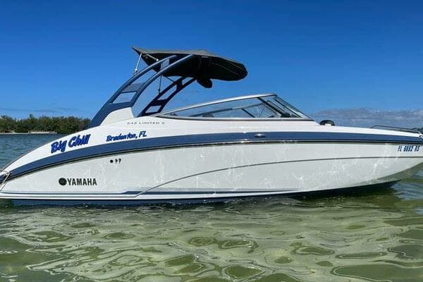 2018 Yamaha Boats — - Image 1