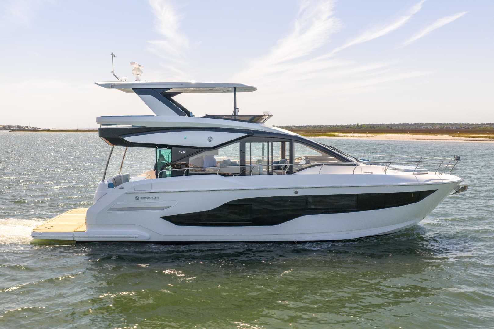 2026 Cruisers Yachts 50 FLY - Image 2