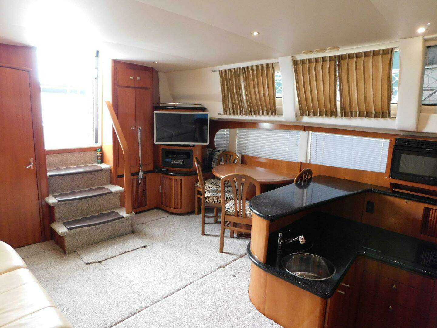 2003 Carver 44 CPMY - Image 26