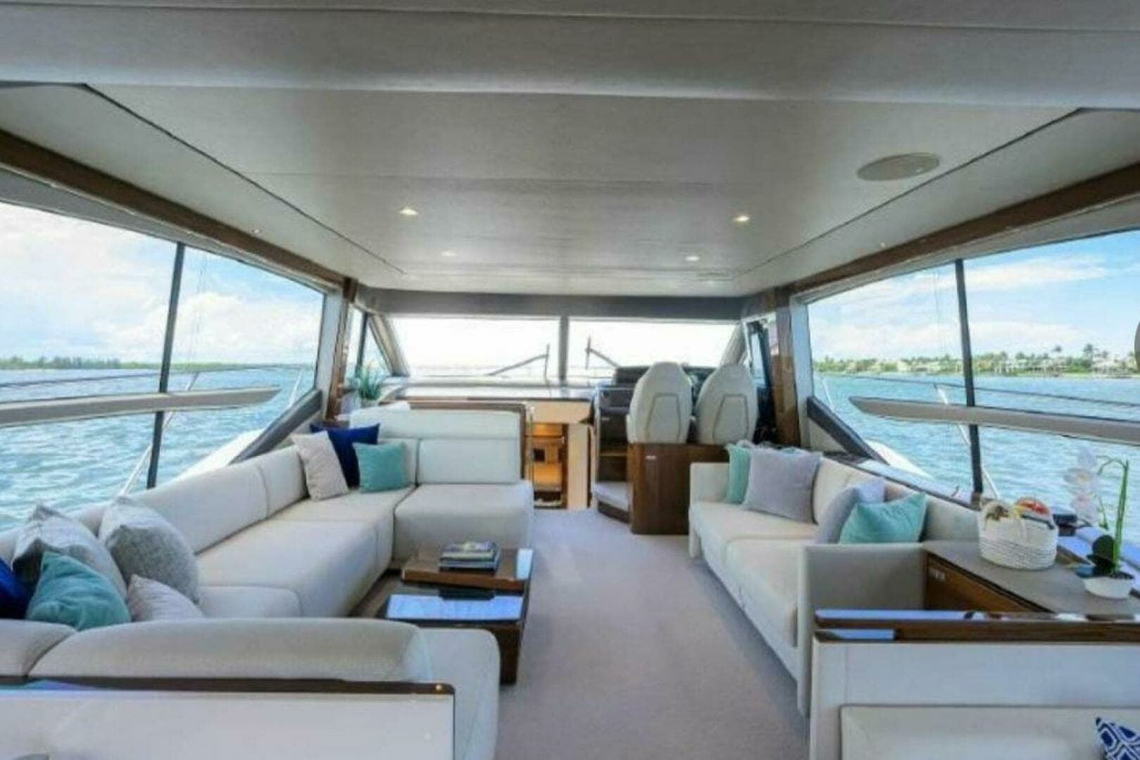 2019 Princess F62 - Image 7