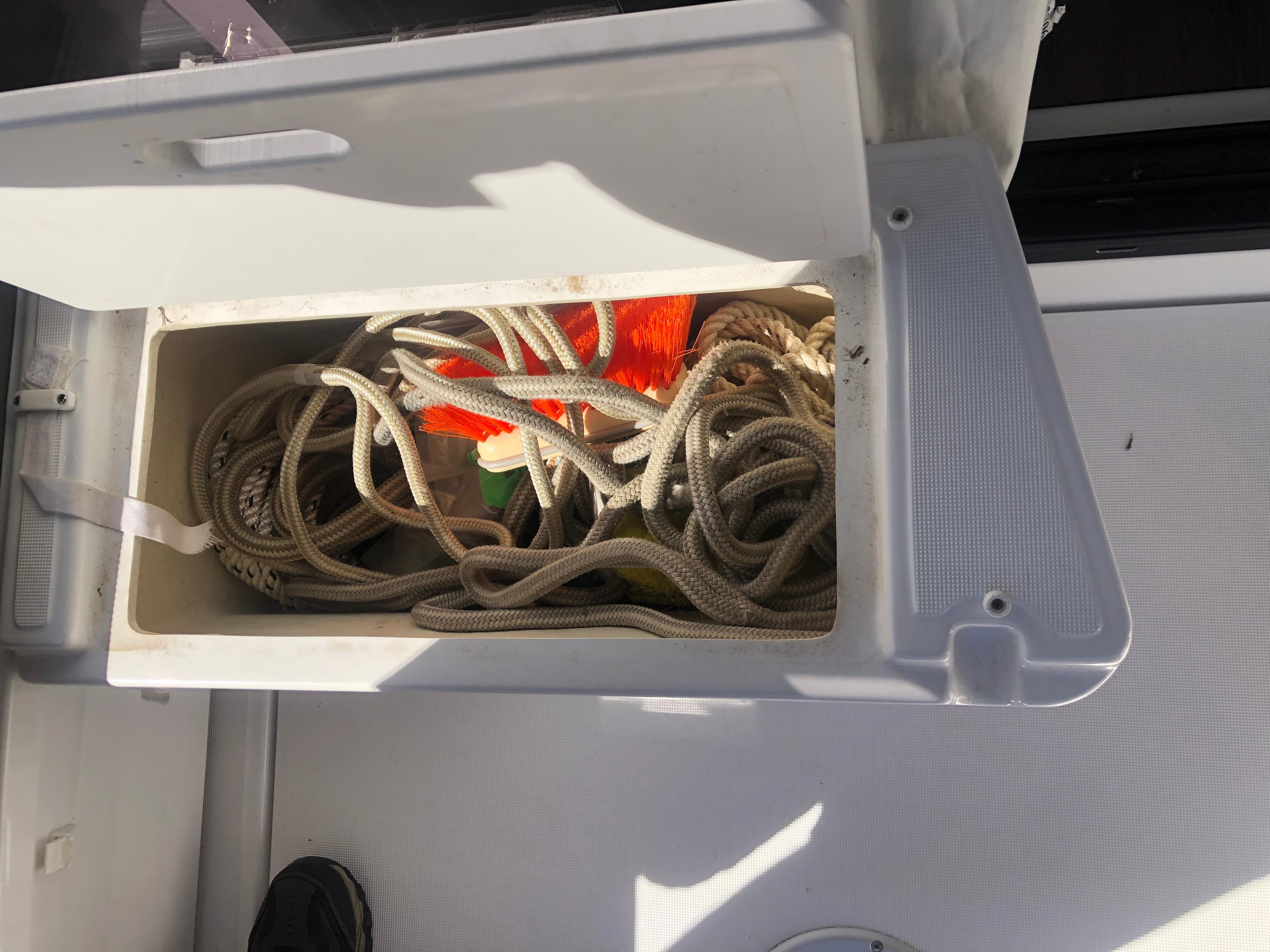 2022 Beneteau Antares 9 - 74