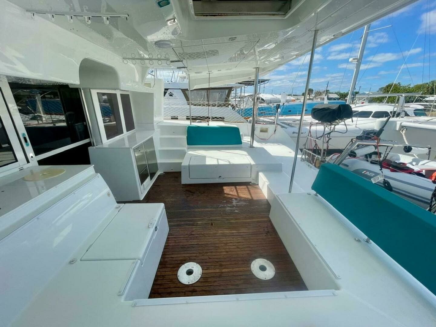 2015 Lagoon 450F - Image 4