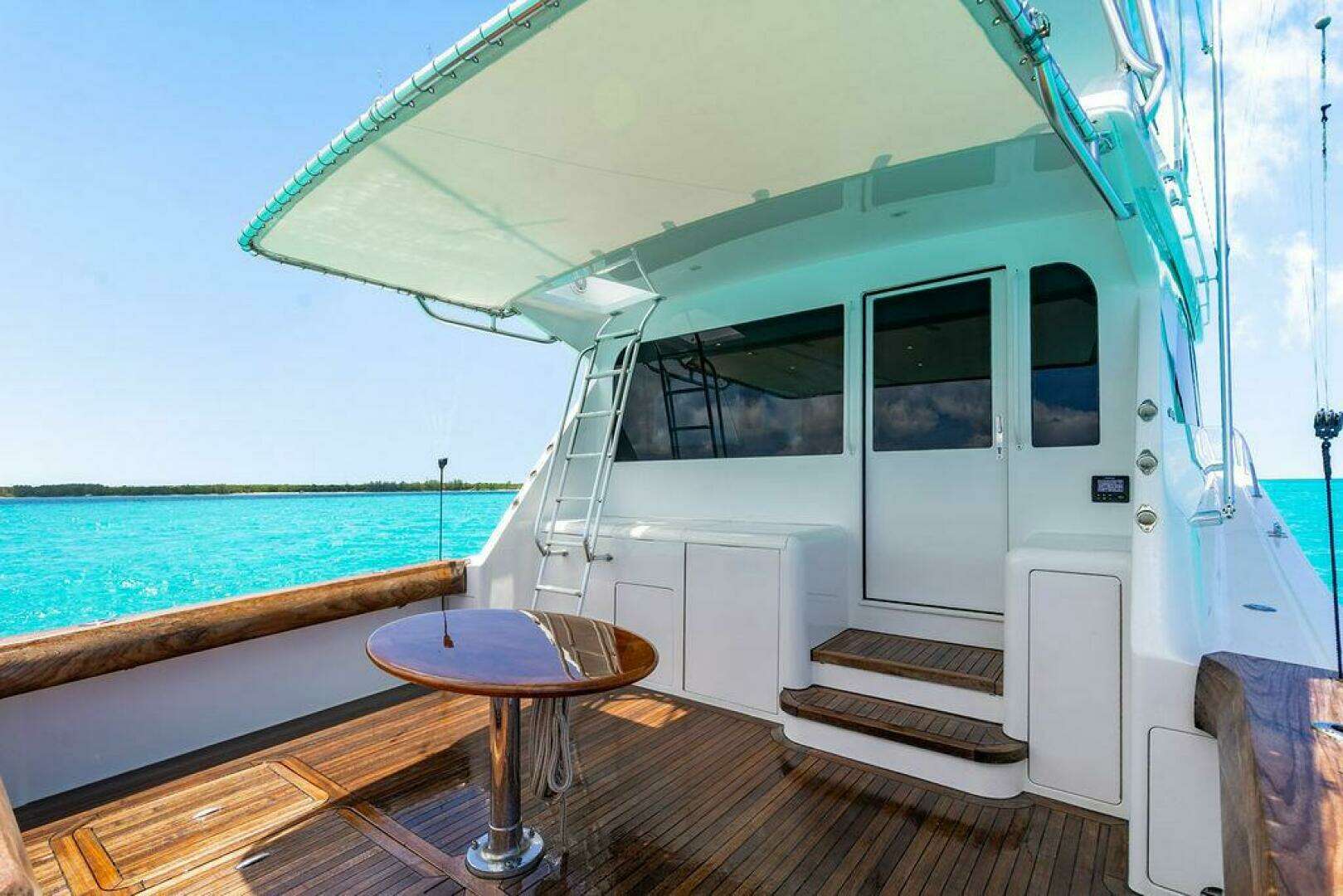 1999 Viking 55 Convertible - Image 85