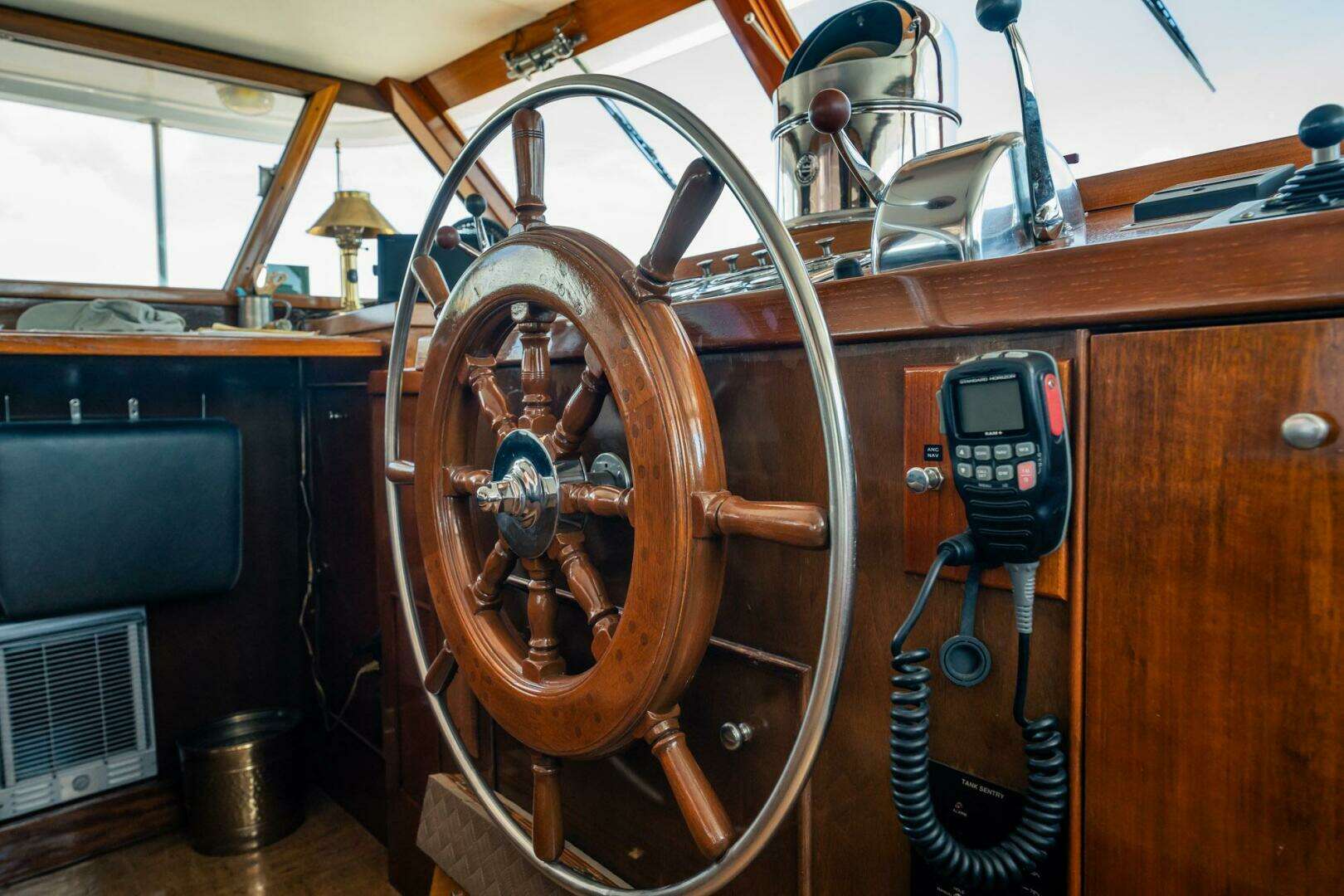 1964 Burger 64 Motor Yacht - Image 33