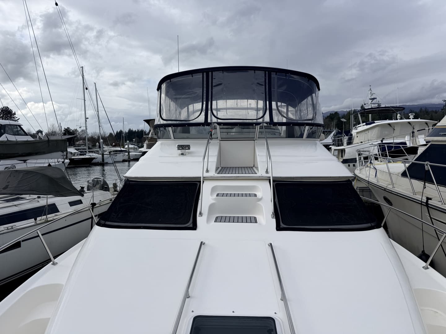 2003 Sea Ray 450 Express Bridge - Image 34