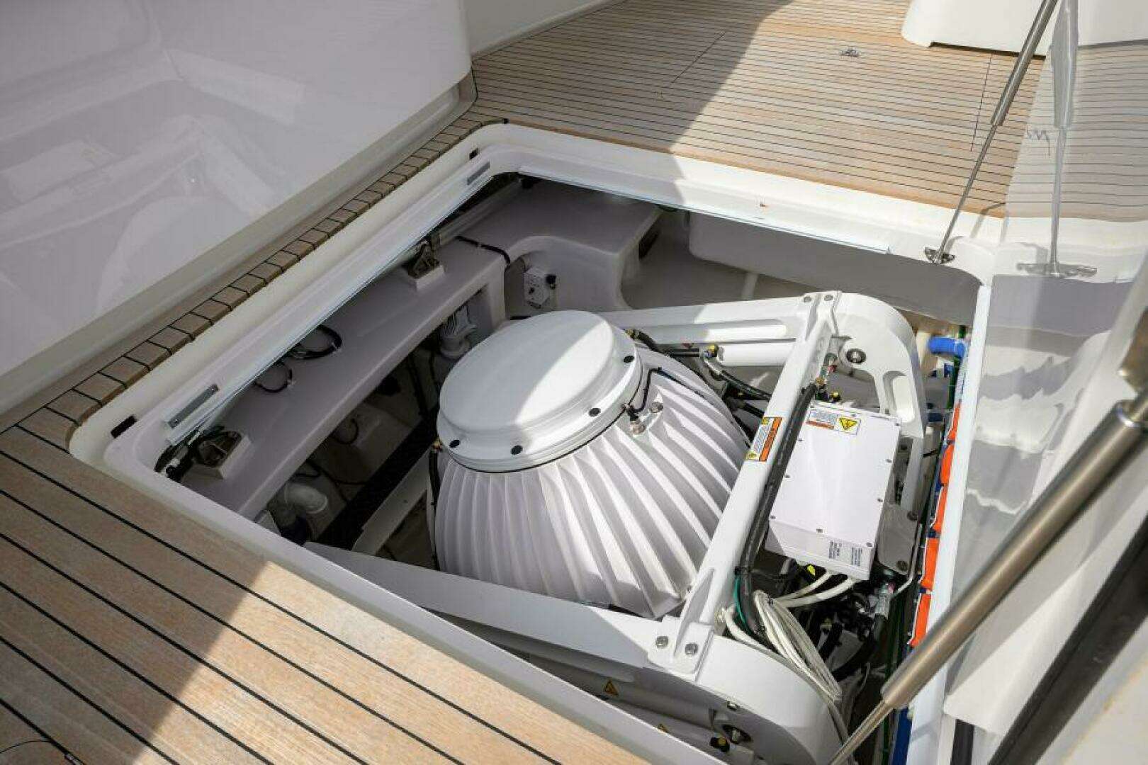 2024 Viking 80 Convertible - Image 35