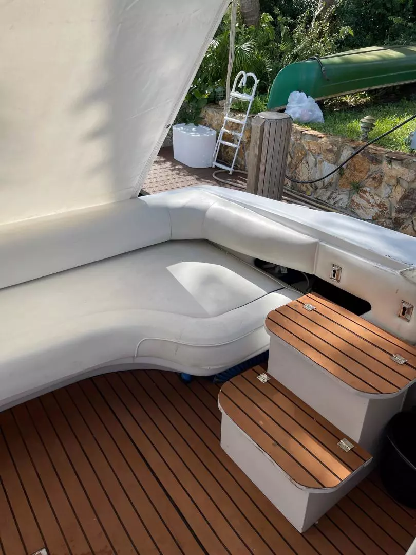 1991 Sea Ray 500 Sundancer - Image 14