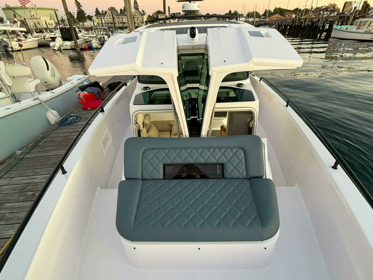 2022 Axopar 37 XC Cross Cabin - Image 16