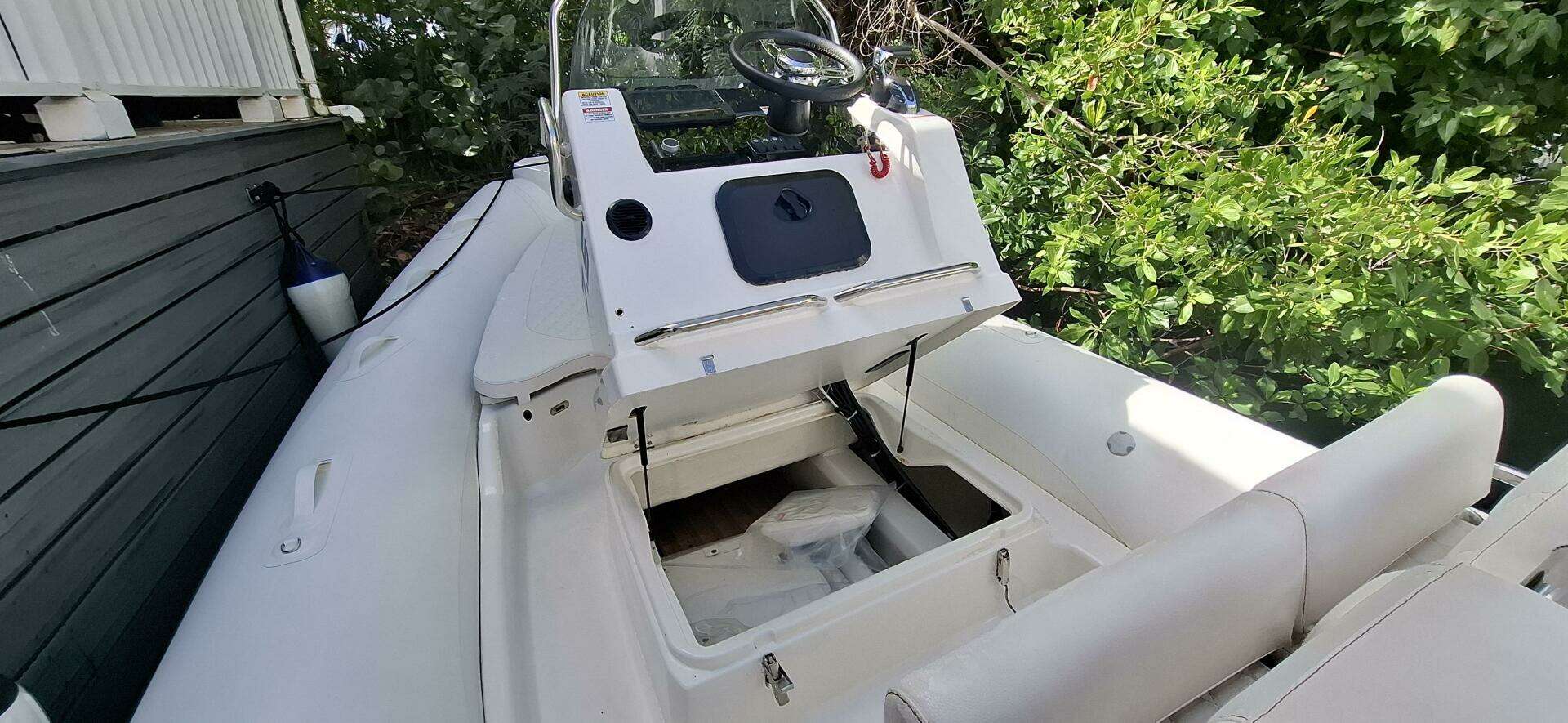 2025 Zodiac Medline 7.5 GT - Image 10