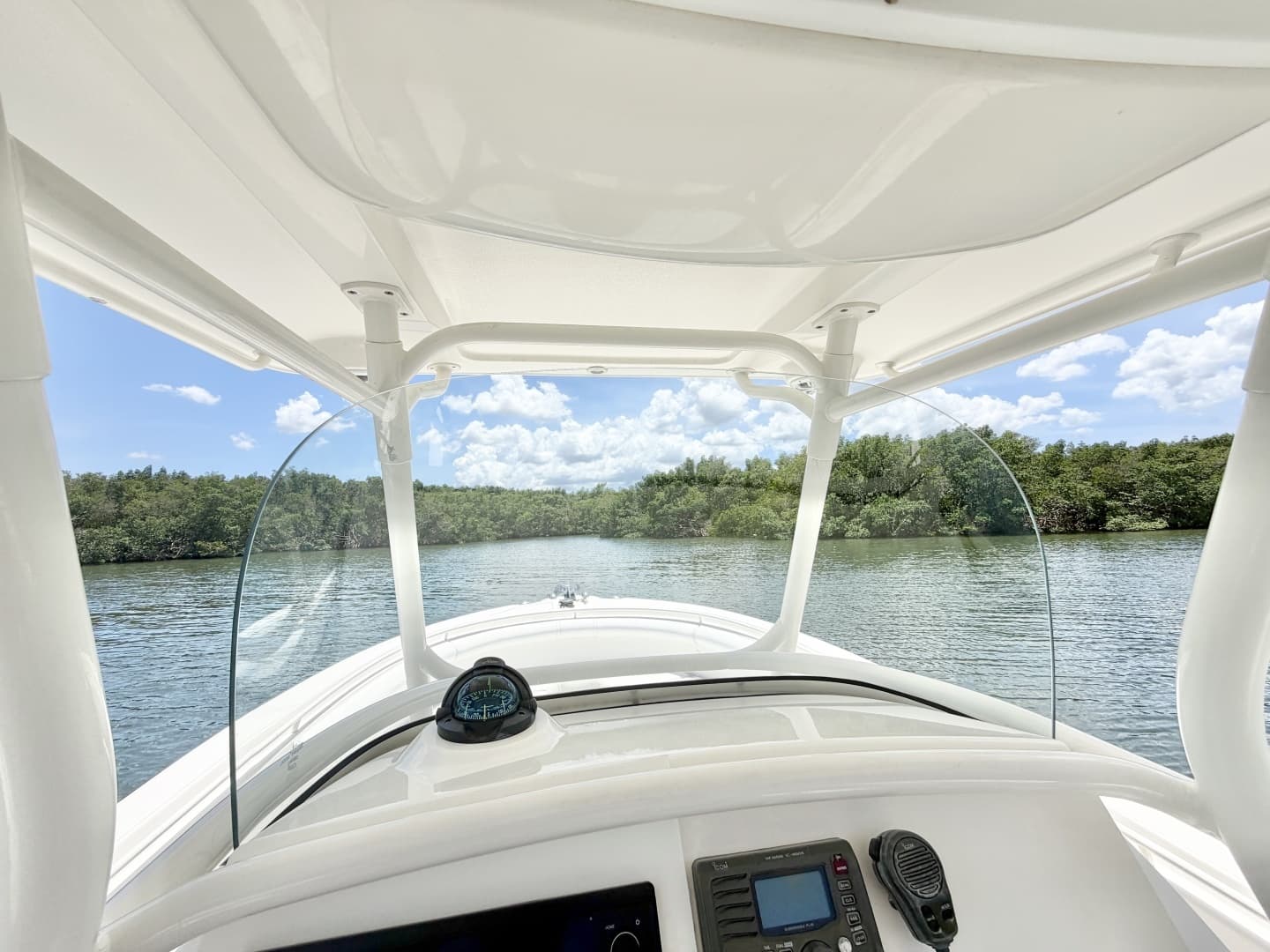 2007 Edgewater 268 CC - Image 19