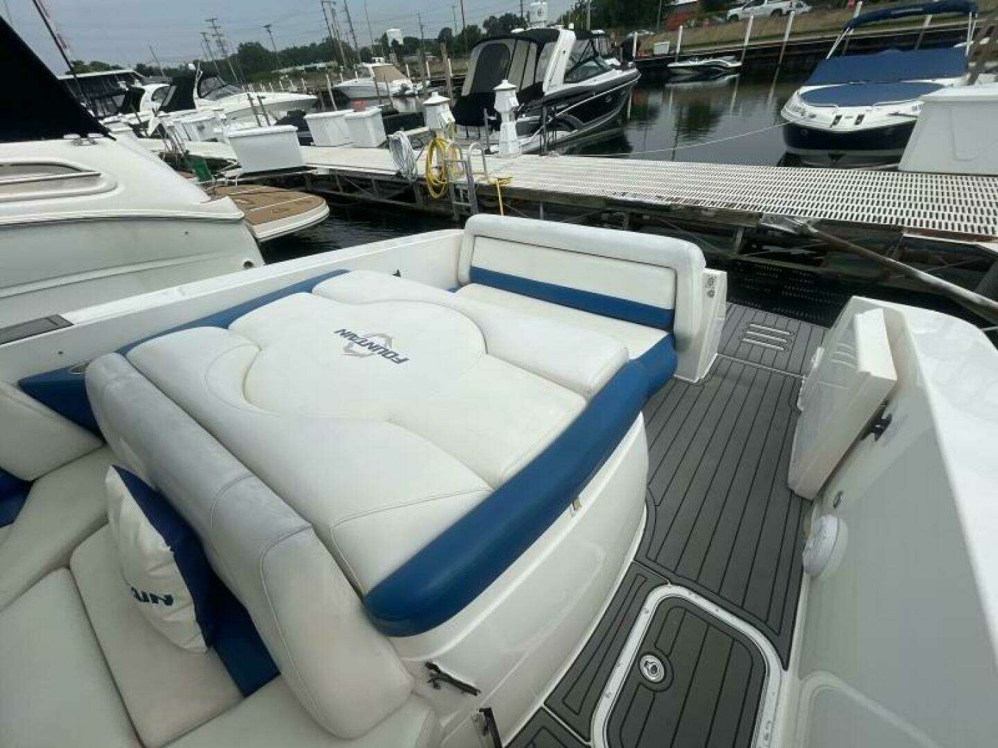 2006 Fountain 48 Express Cruiser - Image 4