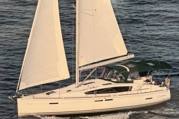 2017 Jeanneau Sun Odyssey 44 DS