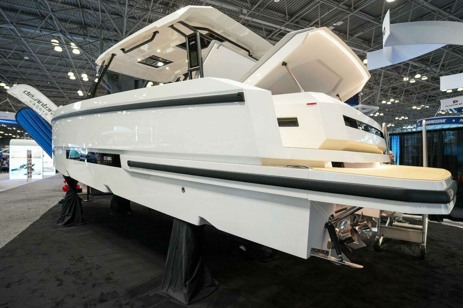 2026 De Antonio Yachts D36 - Image 4