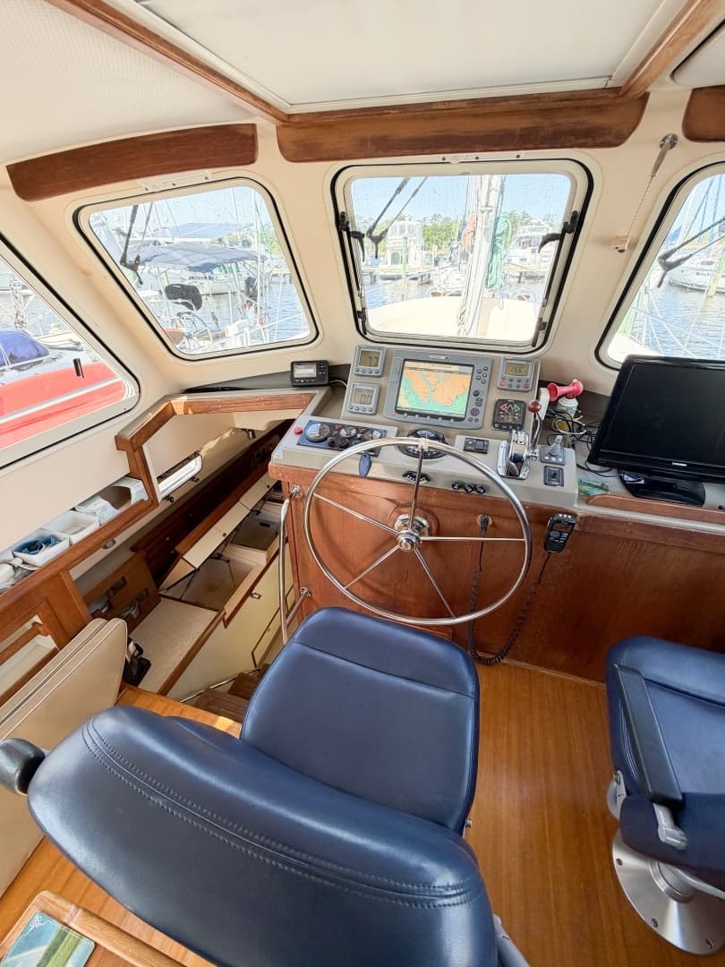 2007 Island Packet SP Cruiser - Image 42