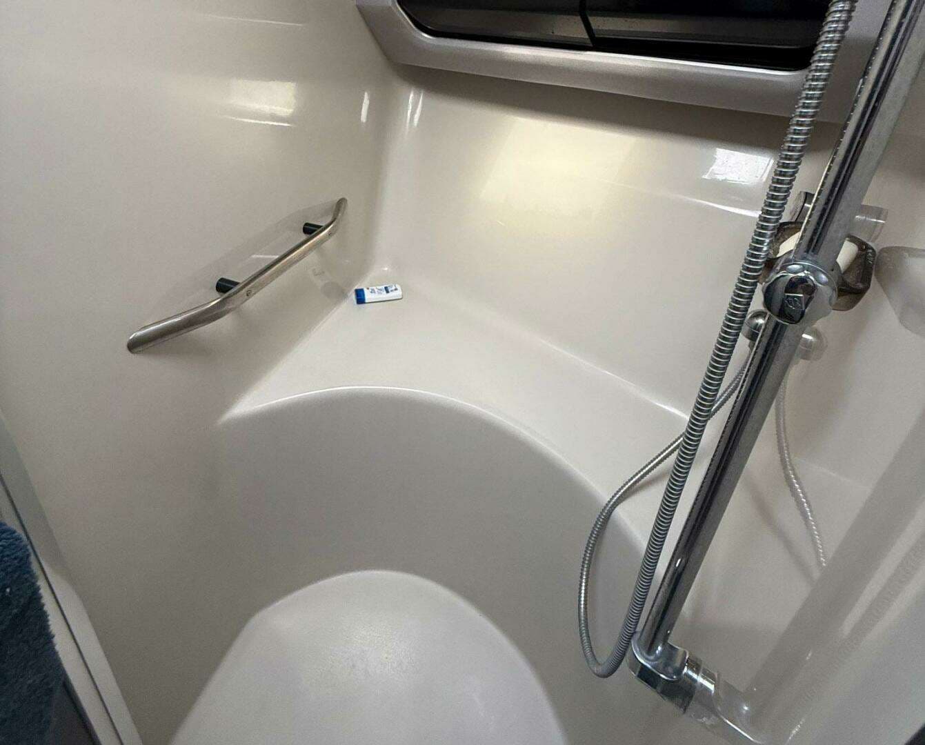 1989 Sea Ray 460 Express Cruiser - Image 23