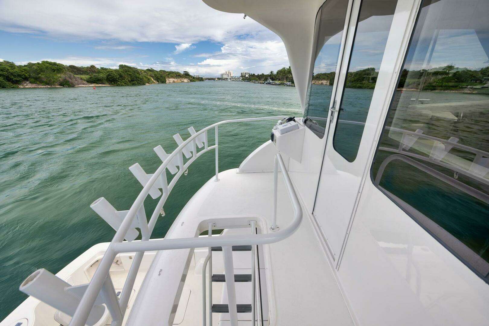 2004 Ocean Yachts 57 Enclosed Bridge Convertible - Image 24