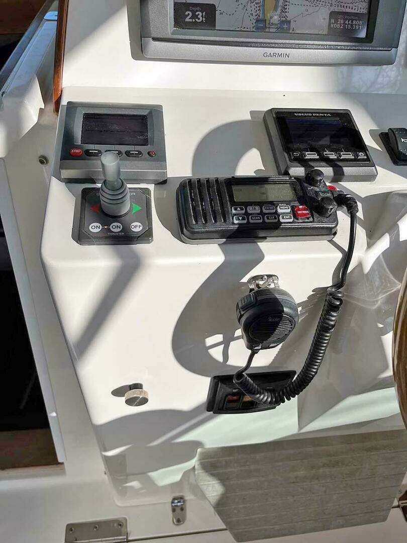 2013 Hunt Yachts Harrier 36 - Image 17