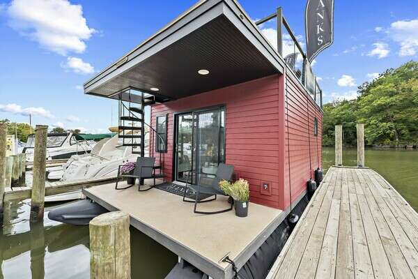 2026 Custom Hanks 26 Houseboat - Image 1
