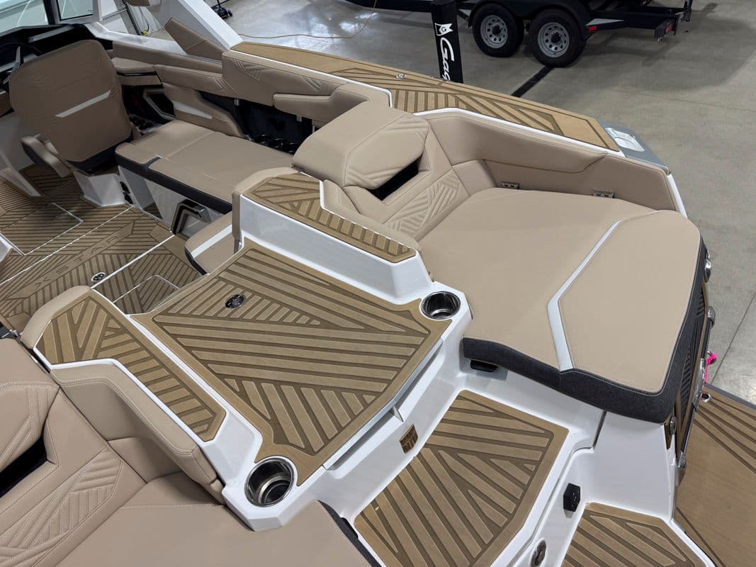 2025 MasterCraft XStar 23 - 10