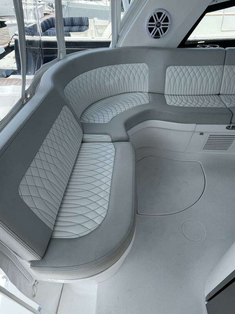 2023 Intrepid 477 Evolution - Image 34
