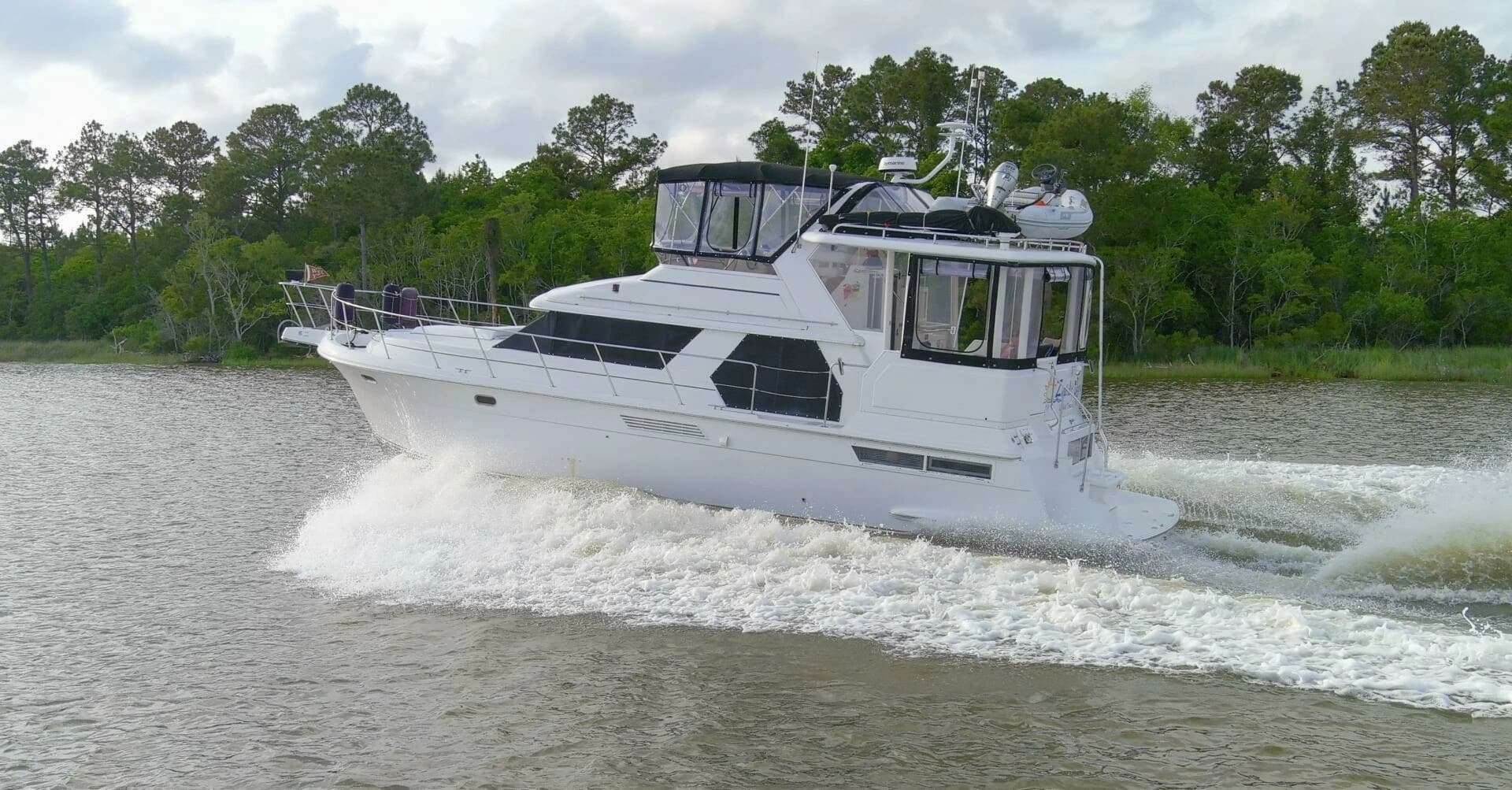 1997 Carver 445 Aft Cabin - Image 22