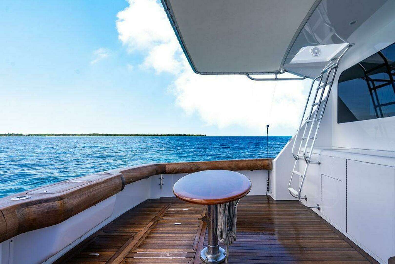1999 Viking 55 Convertible - Image 52