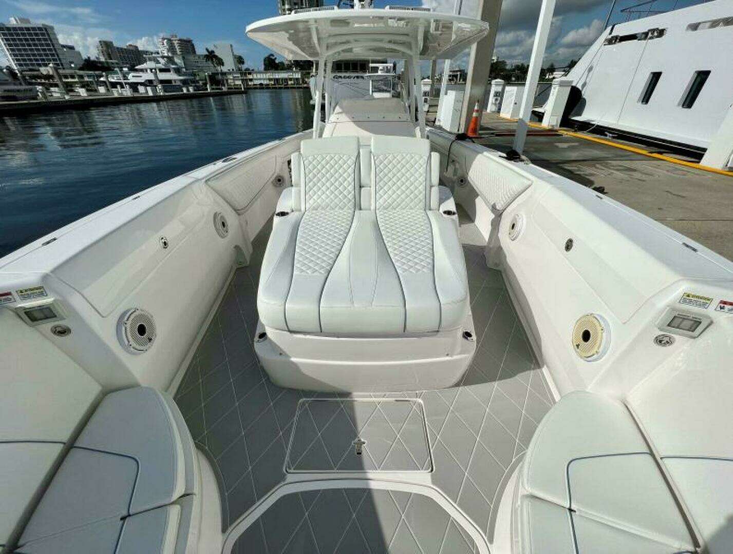 2021 Intrepid 2021 - Image 9