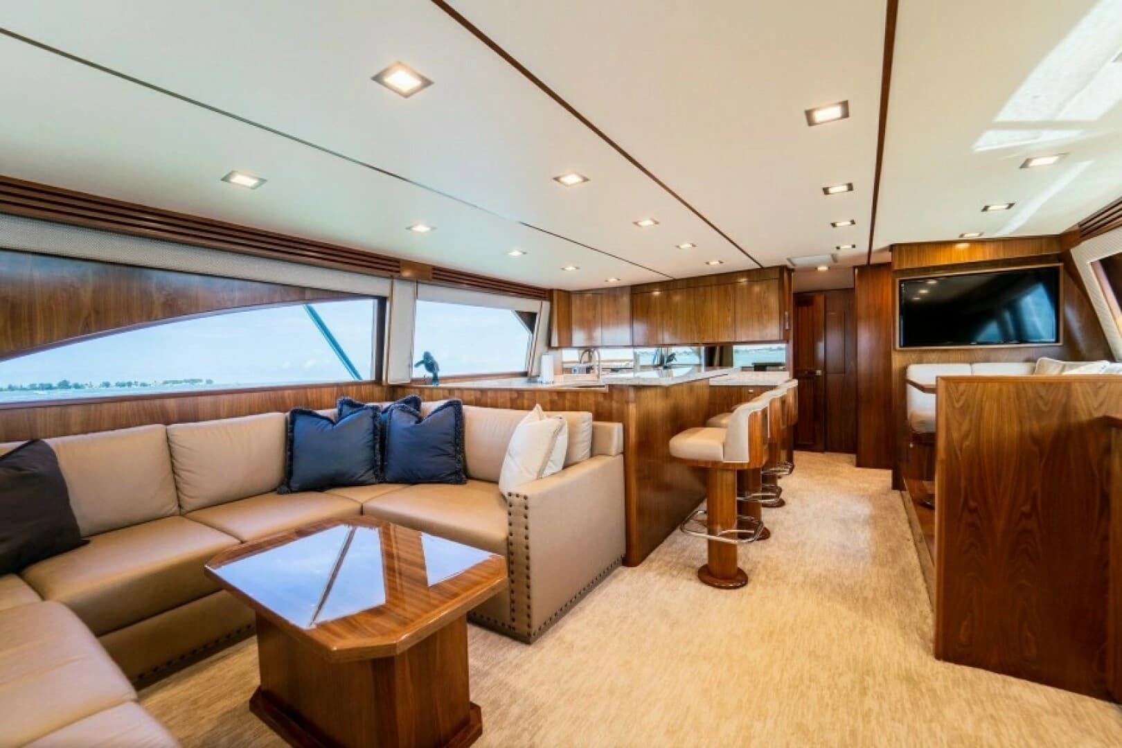 2018 Viking 72 Convertible - Image 28