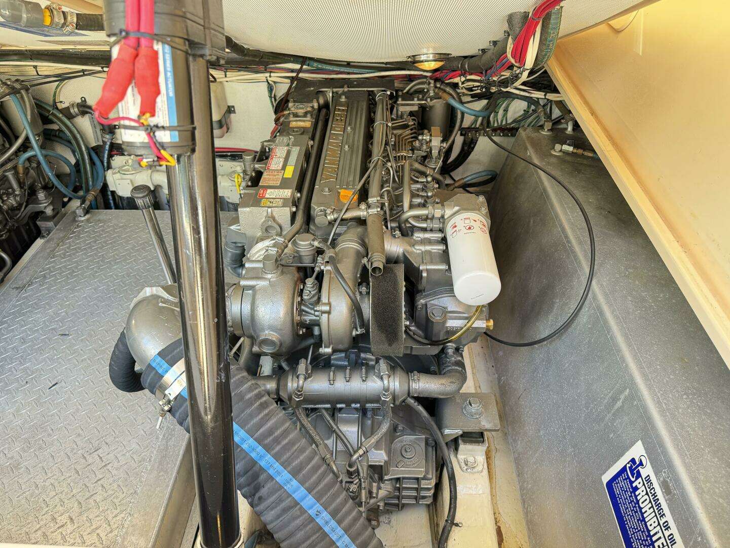 2004 Island Packet 360 Hardtop Express Cruiser - Image 24