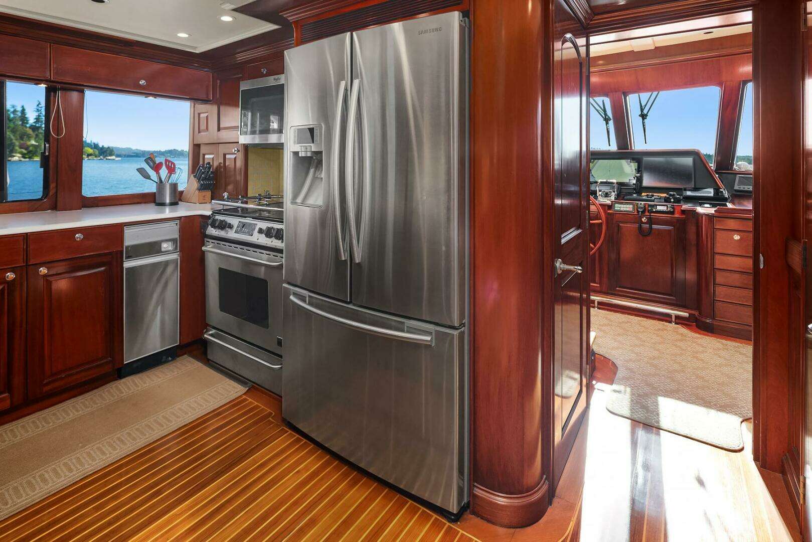 2001 Rayburn Custom Yachts Flush Deck - Image 14