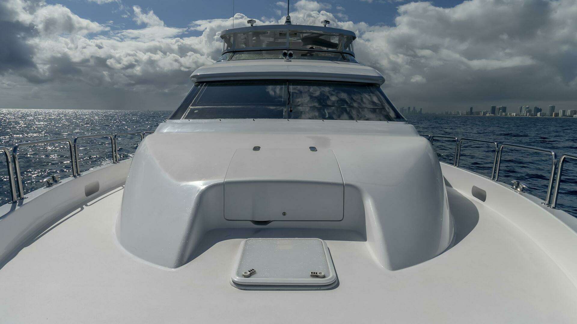 2007 Hatteras 80 - Image 22