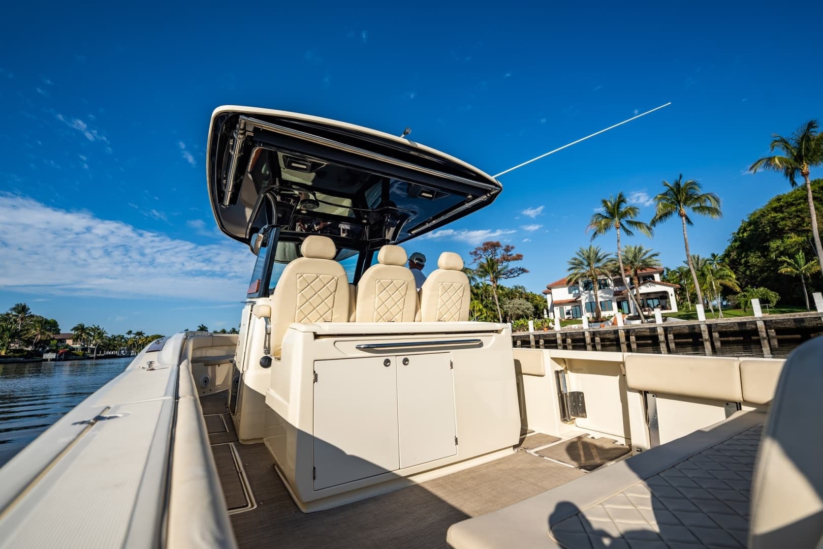 2020 Chris-Craft Catalina 34 - Image 8