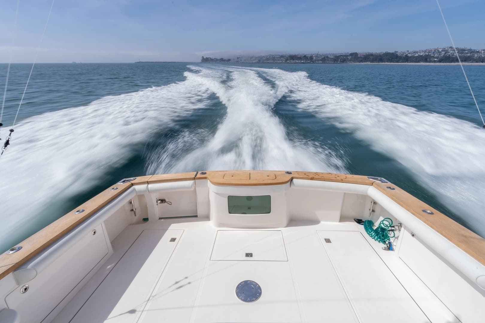 2005 Cabo 40 Express - Image 4