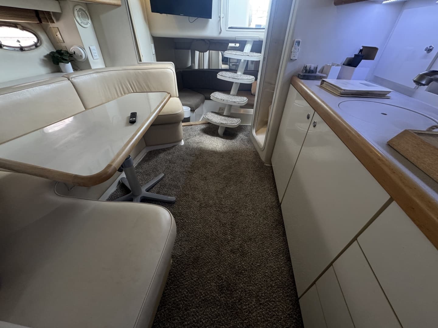 1995 Trojan 350 Express - Image 32