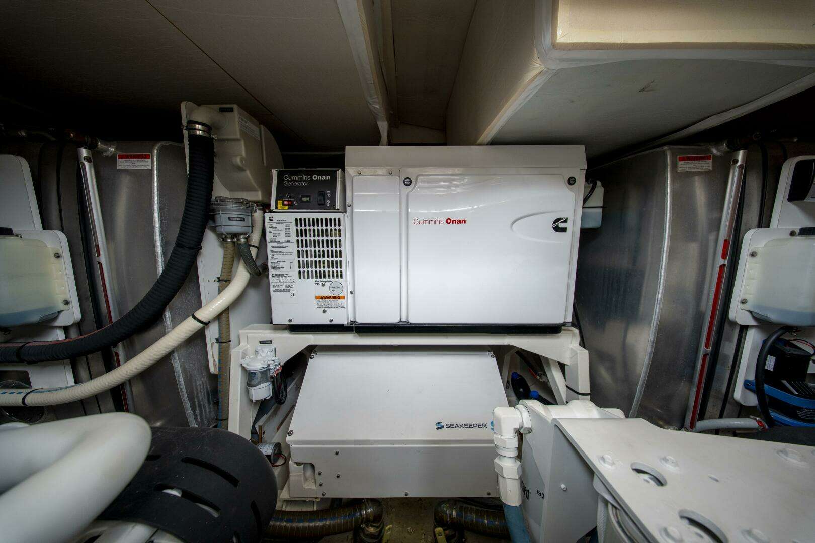 2018 Prestige 560 - Image 27