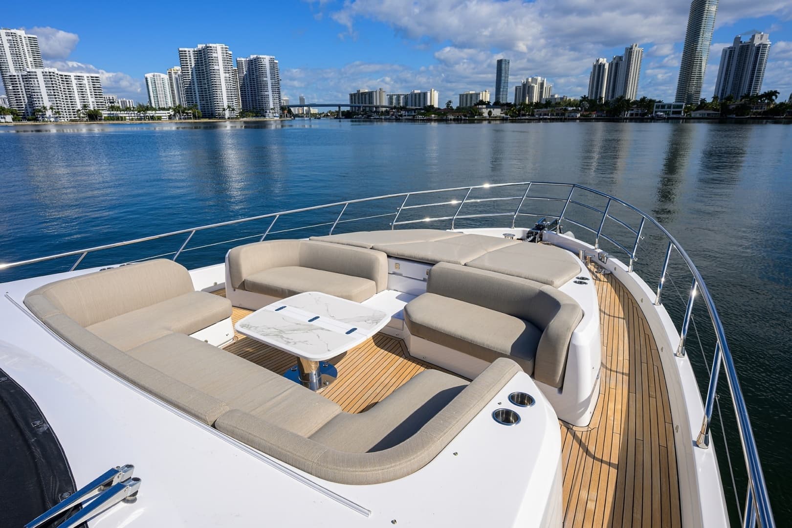 2024 Azimut Fly 78 - Image 14